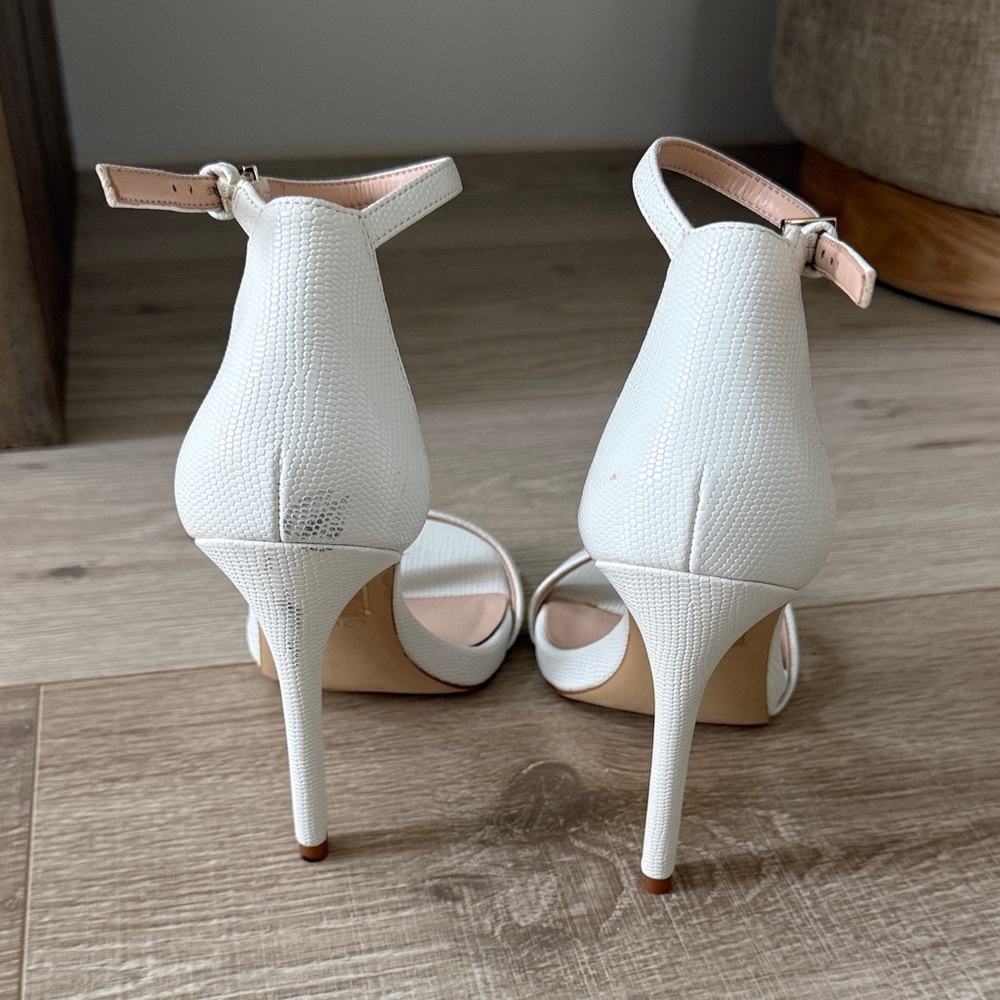 Aldo Elegant White Ankle Strap Heels - Picture 4 of 6